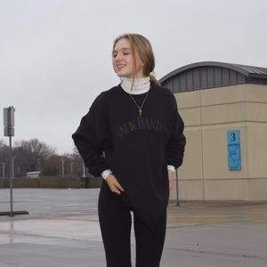 Meet your Posher, Laney